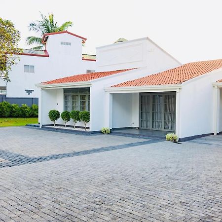 Bony'S Holiday Inn Negombo Exterior foto