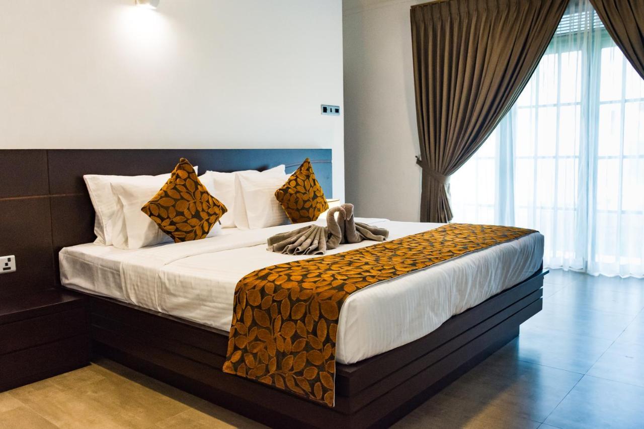 Bony'S Holiday Inn Negombo Exterior foto